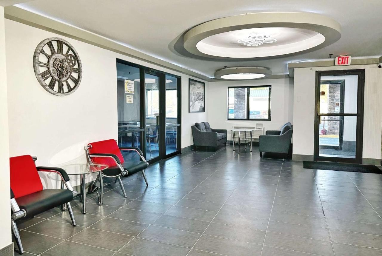 Super 8 By Wyndham Peoria Motell Exteriör bild